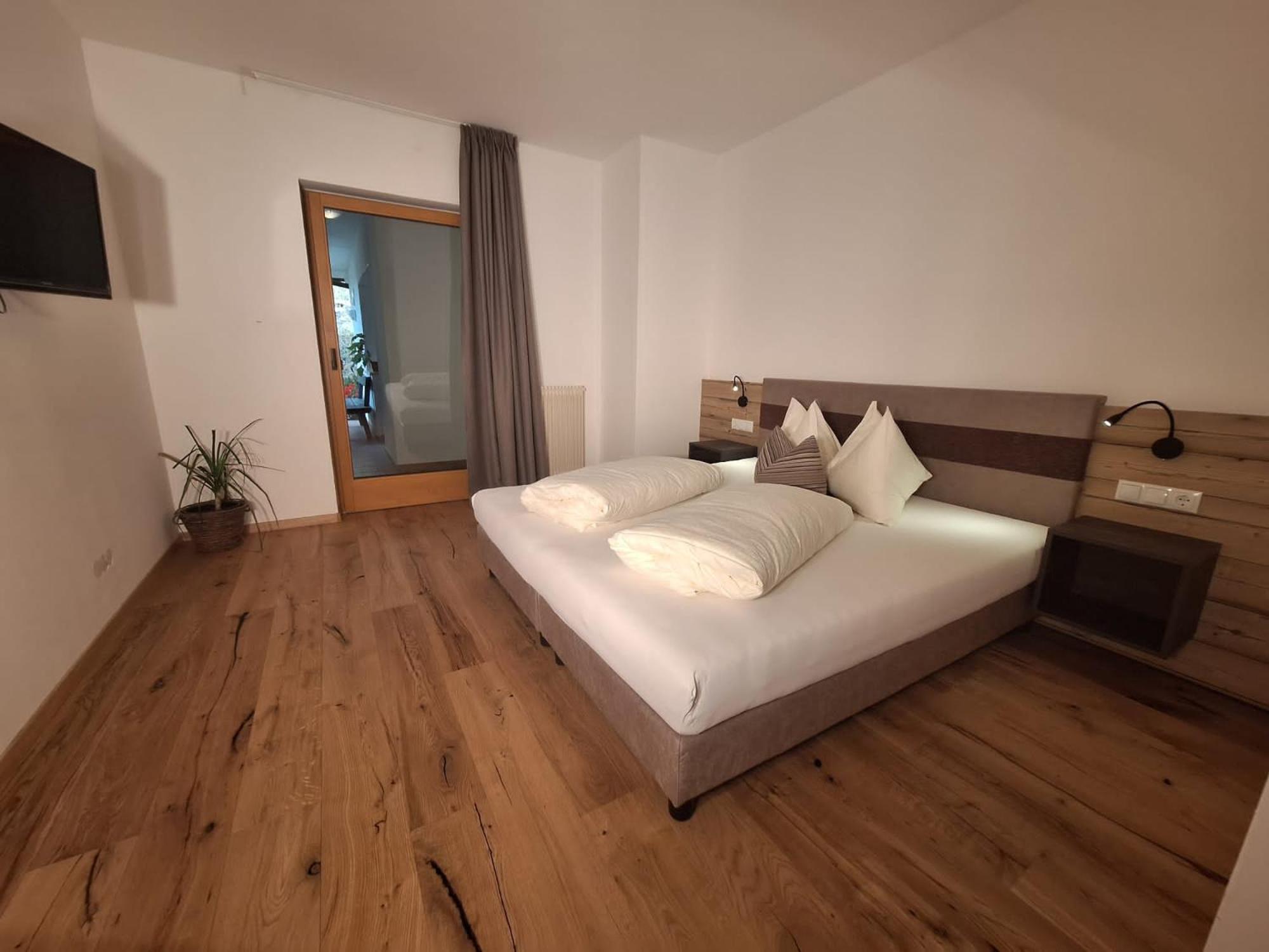 Alpenspitz Appartements - Garni - B&B Racines Exterior photo
